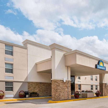 Days Inn By Wyndham Gillette Exteriör bild